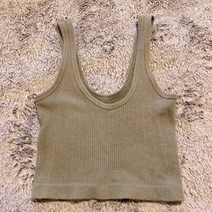 🎉MUST GO🎉 UO Drew Bra Top